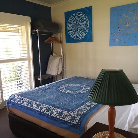Lakes Entrance Waterfront Cottages With King Beds Exterior foto
