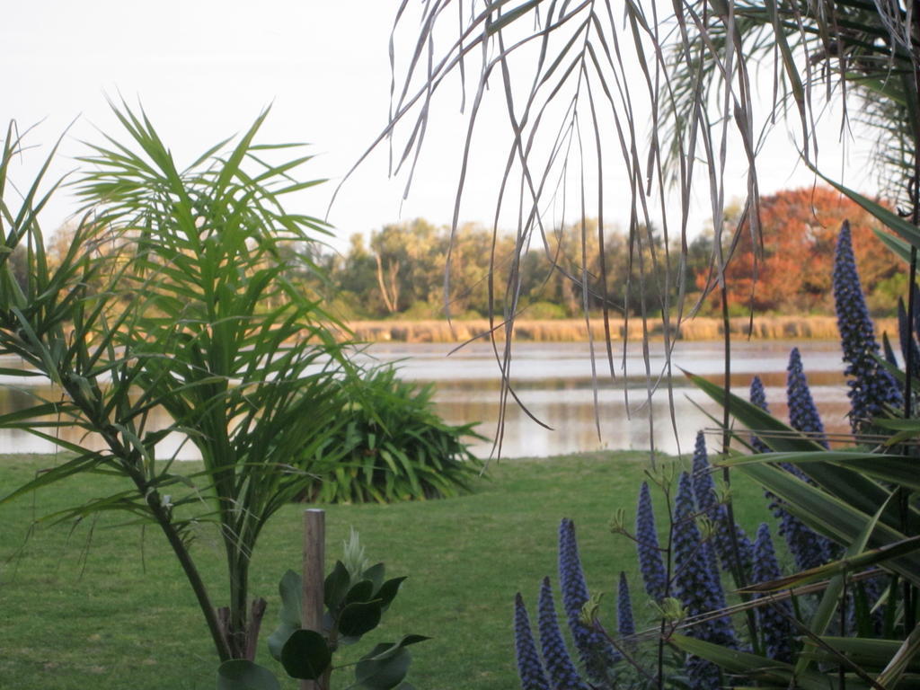 Lakes Entrance Waterfront Cottages With King Beds Exterior foto