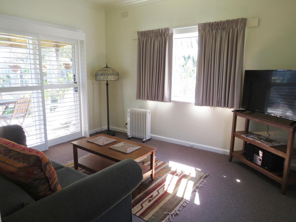 Lakes Entrance Waterfront Cottages With King Beds Exterior foto